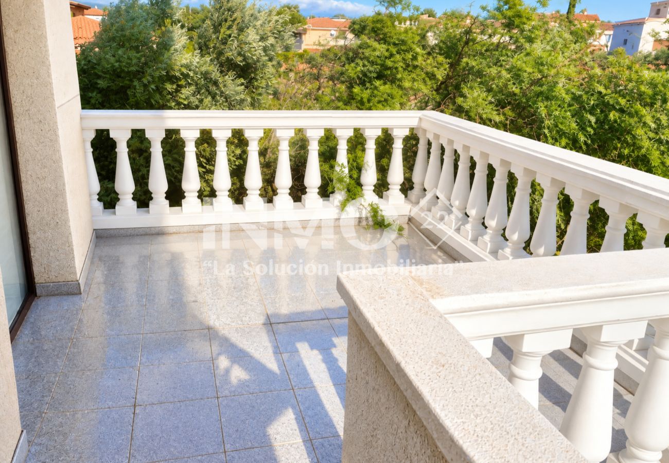 Casa en Mont-Roig del Camp - 