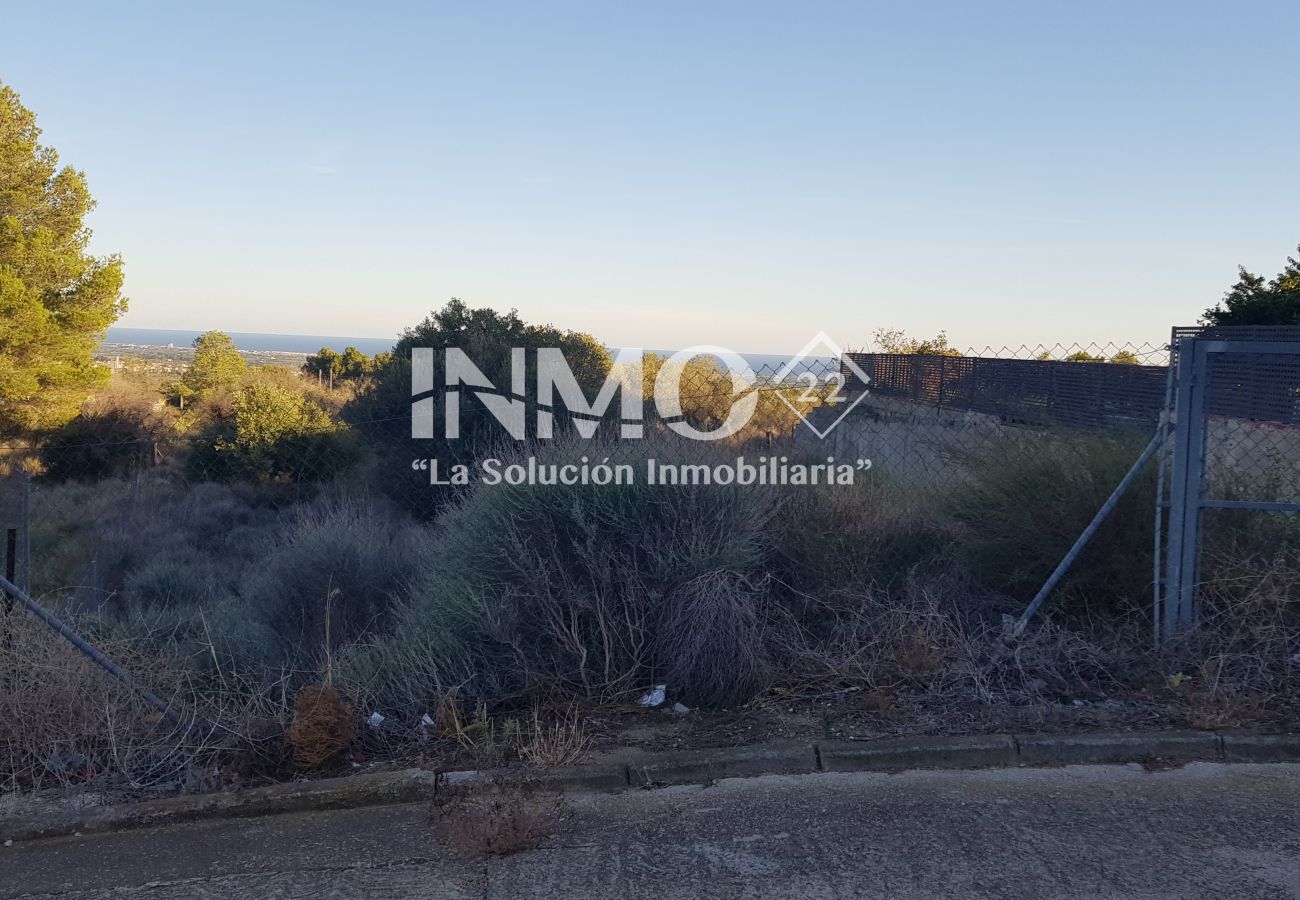 Plot in Ruidecanyes - 