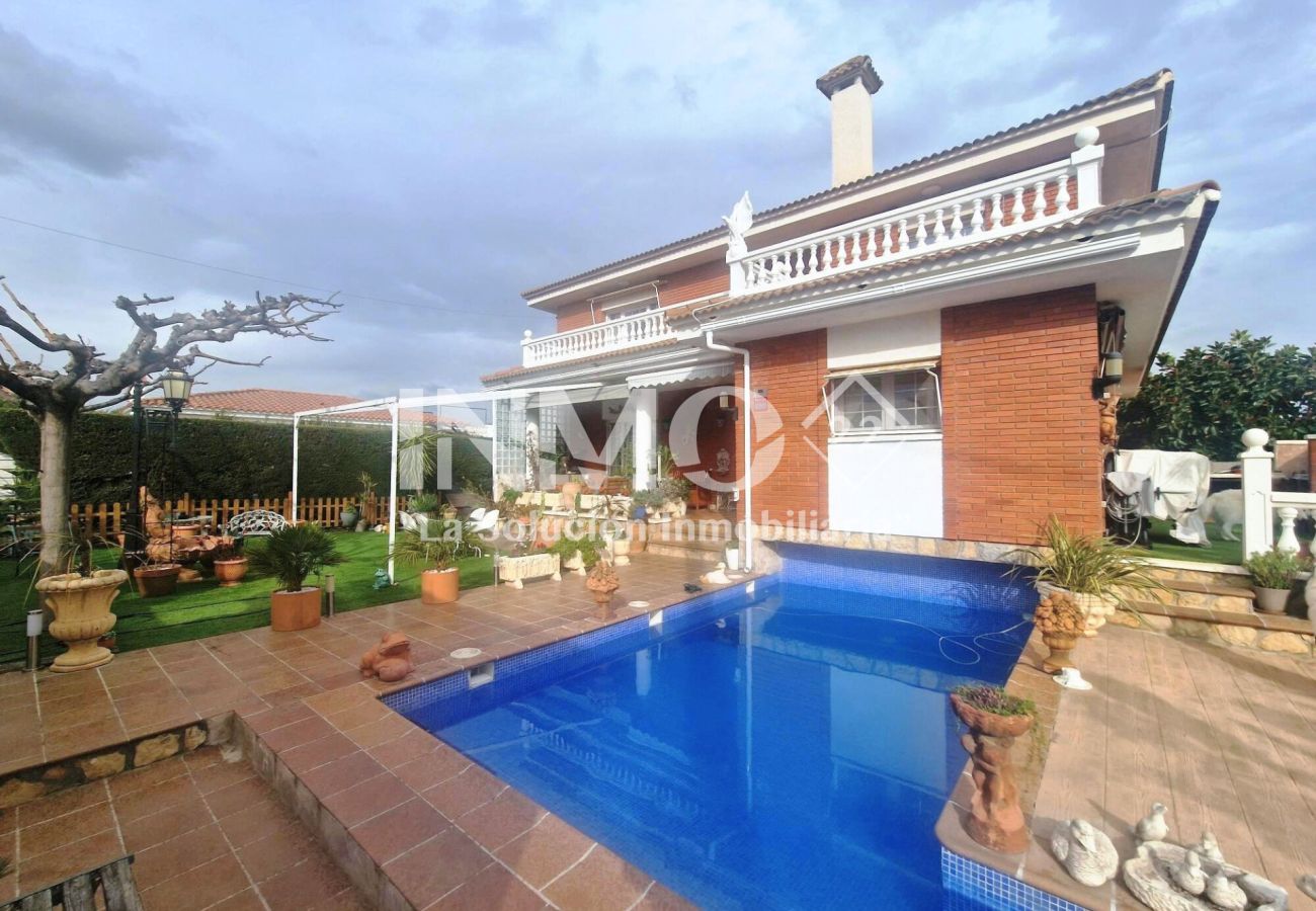 Villa in Mont-Roig del Camp - 1104