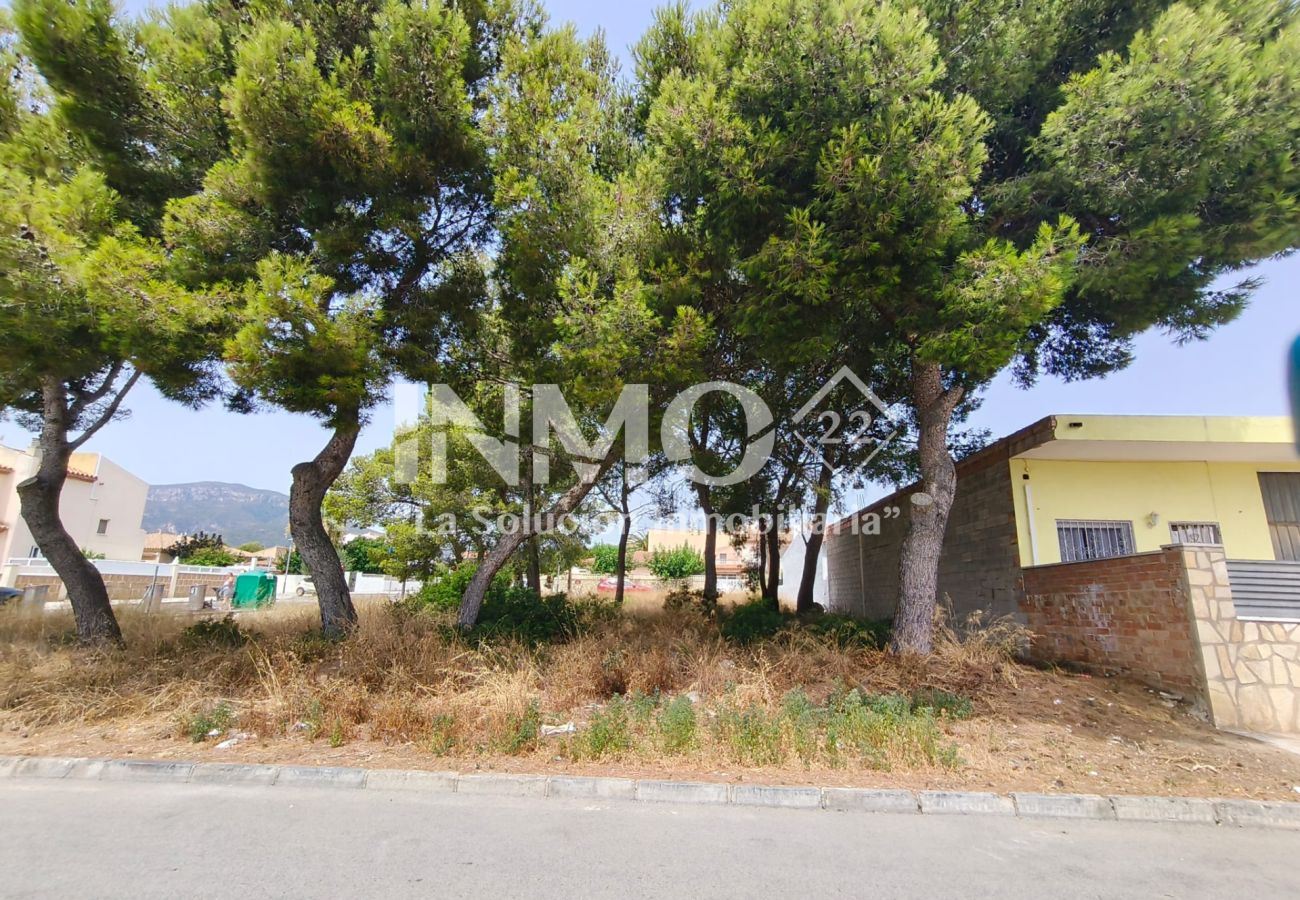 Plot in Miami Playa - T008