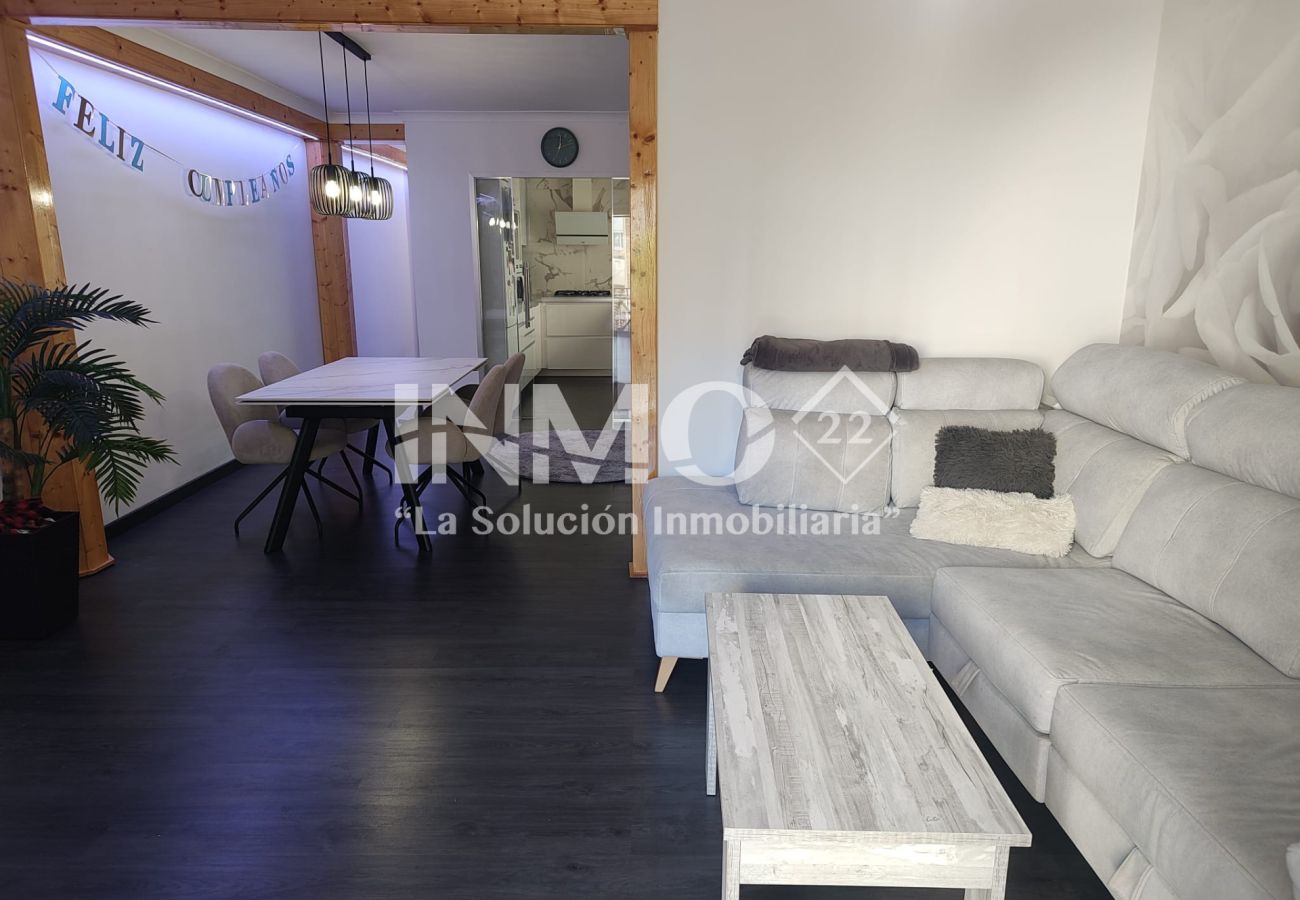 Apartment in Tarragona - 