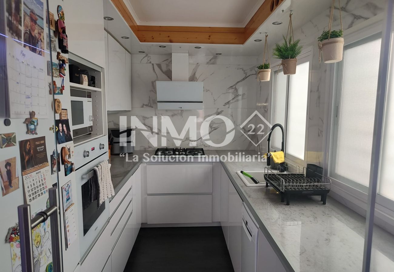 Apartment in Tarragona - 