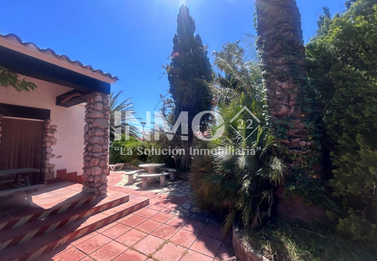 Maison à Mont-roig Bahia - 