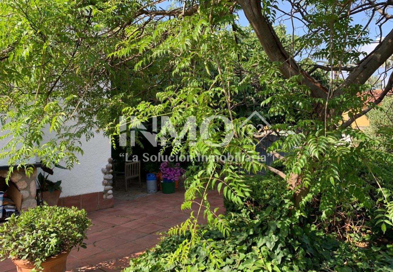 Maison à Mont-roig Bahia - 