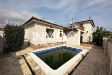 Casa a Mont-Roig del Camp - C4010