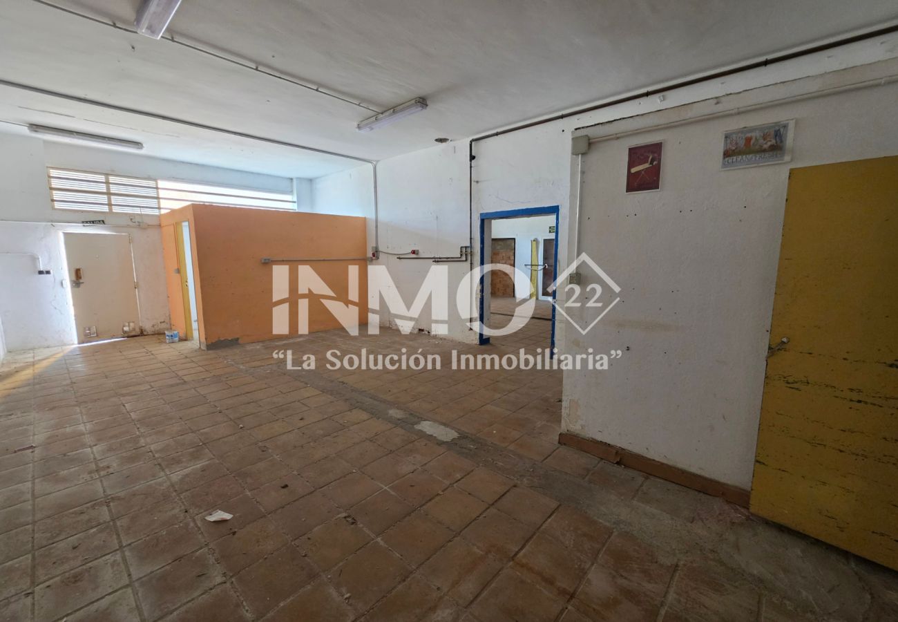 Local comercial en Miami Playa - 